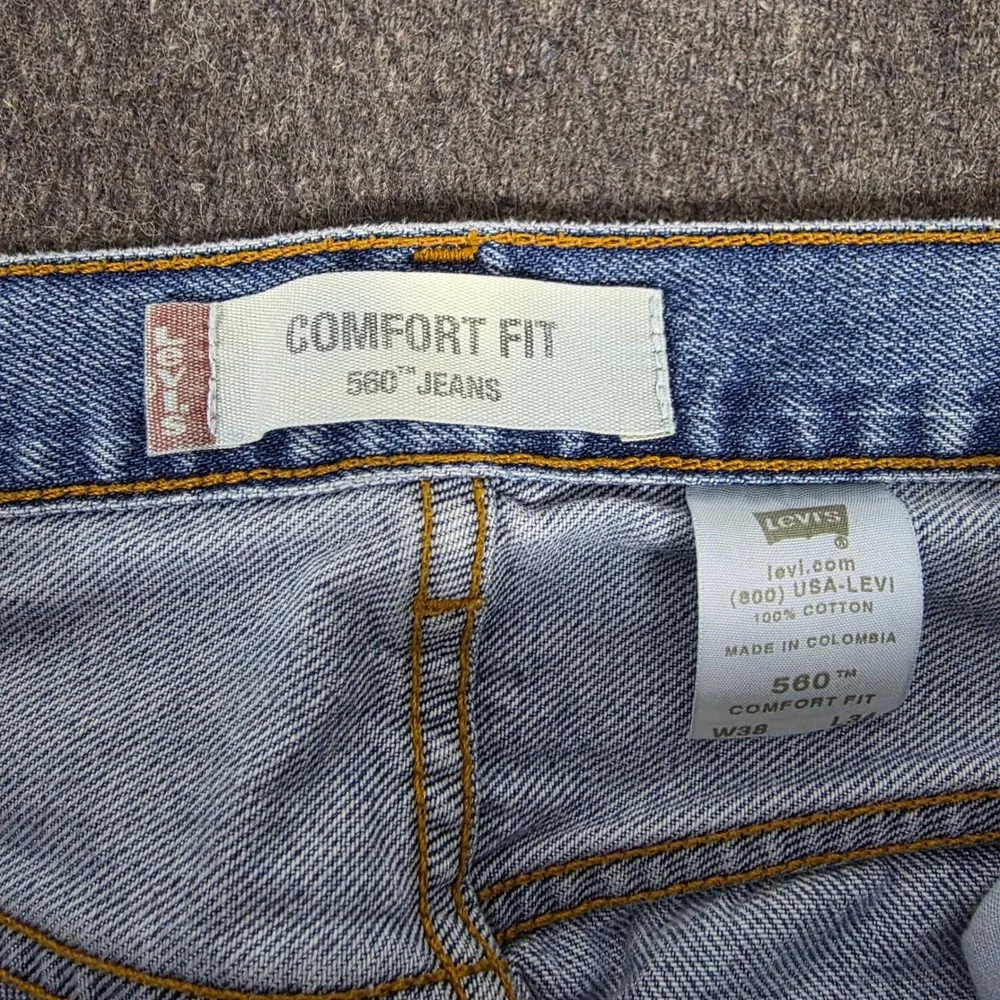 Levis 560 Comfort Fit Jeans Mens 36x33 Blue Medium Wash Tapered Leg‎ Denim Y2K